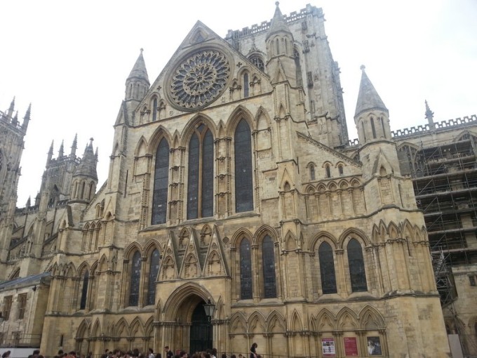 De Lincoln à York_York-cathédrale-devant_wp