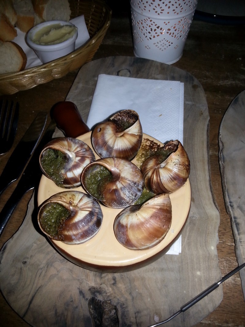 Petit Delight_snails_wp