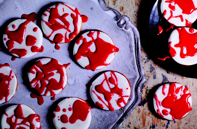 Desserts pour Halloween_blood-splattered-gingerbread-biscuits_wp
