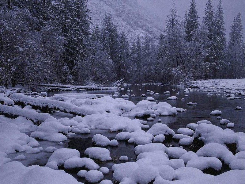 dans le calme de l'hiver..._rivière-neige_wp