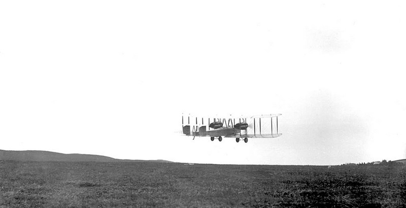 14 juin 1919_1er-vol-transatlantique-sans-escale-britanniques-john-alcock-et-arthur-whitten-brown_wp