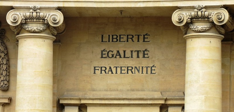 14 juillet 1880_fr-devise-liberté-égalite-fraternité_wp