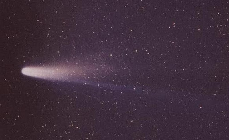 25 décembre 1758_1ère-apparition-comète-de-halley_wp