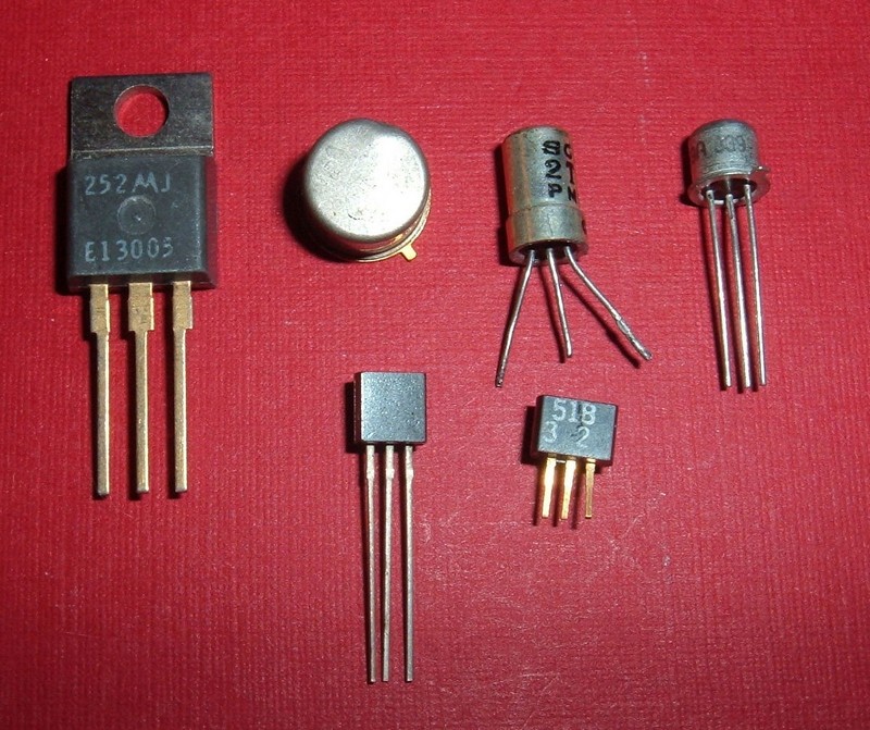 29 décembre 1952_mise-sur-marché-1er-appareil-à-transistor-pour-malentendants_wp
