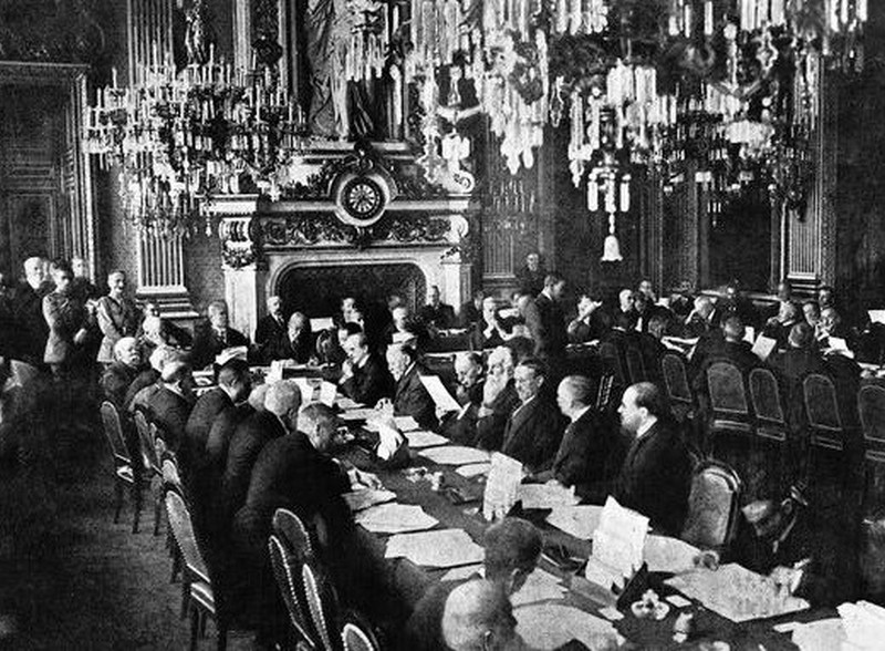 28 juin 1919_signature-traité-versailles-fr_wp
