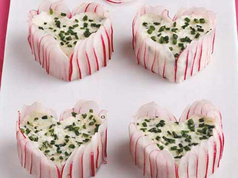 La cuisine pour Saint-Valentin_mini-charlottes-radis-roses-chèvre_wp